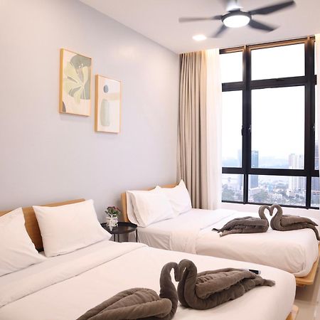 Twin Tower Residence By Nest Home【5 Mins Walk To Ciq】 新山 外观 照片