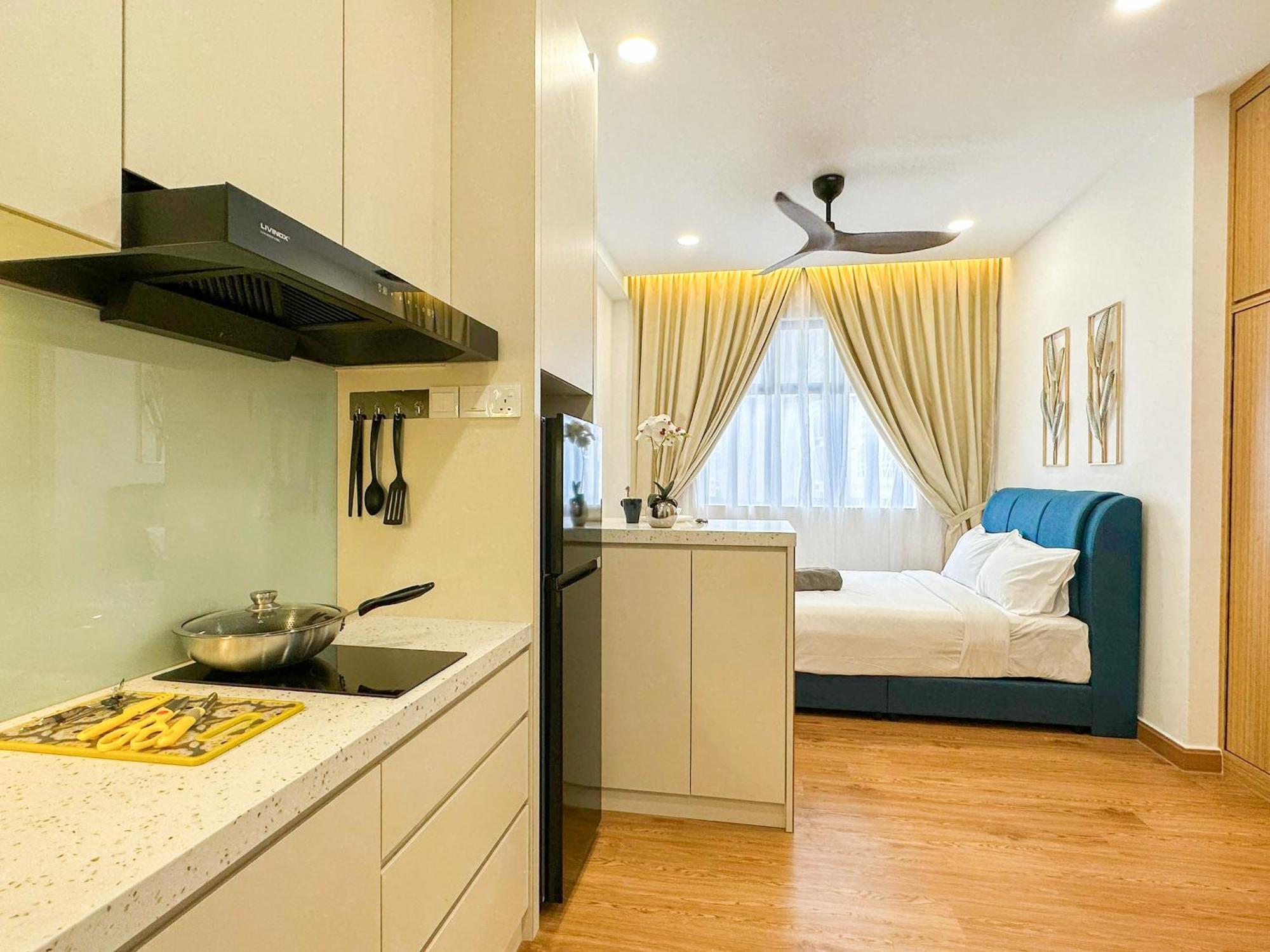 Twin Tower Residence By Nest Home【5 Mins Walk To Ciq】 新山 外观 照片