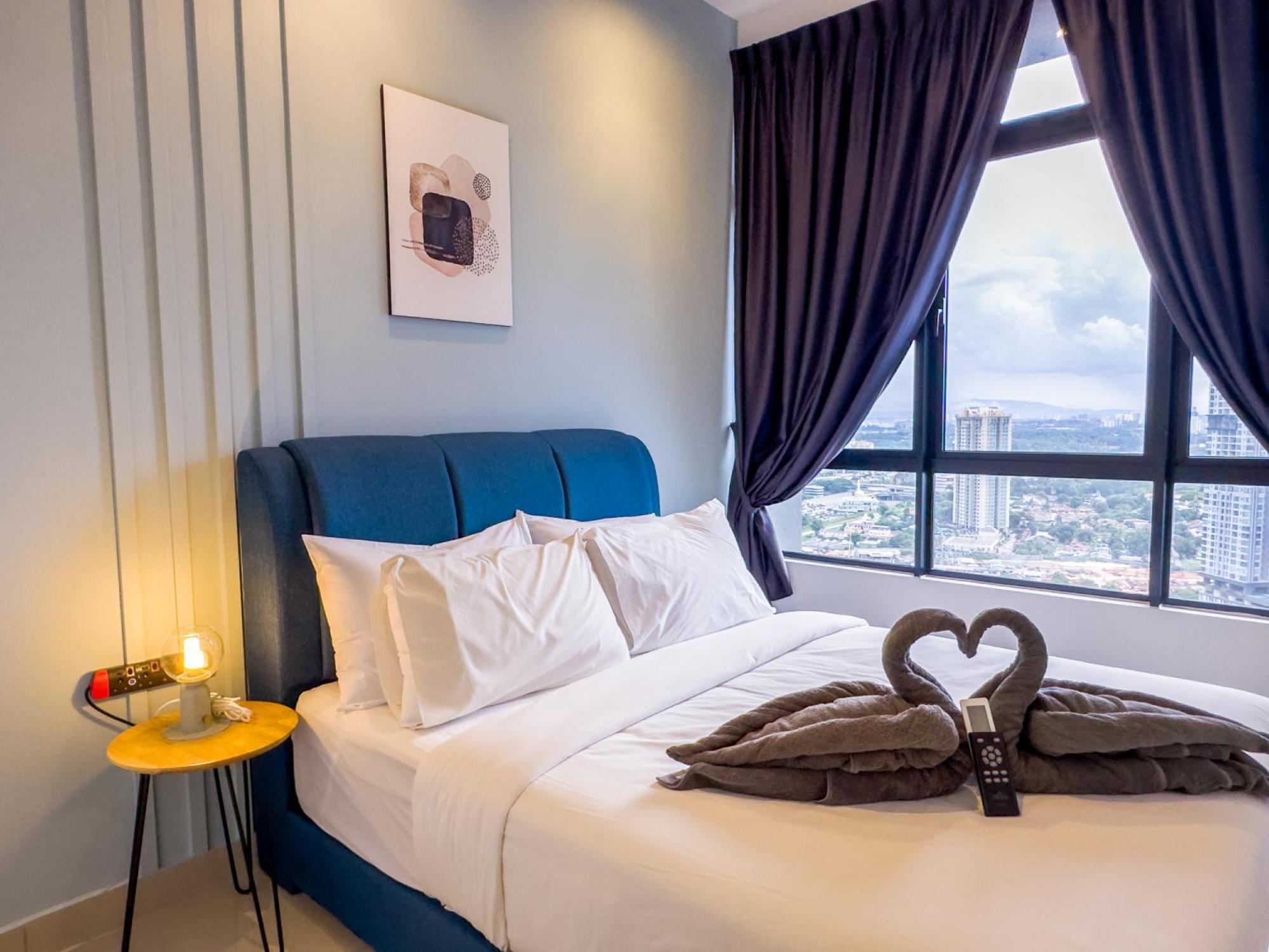 Twin Tower Residence By Nest Home【5 Mins Walk To Ciq】 新山 外观 照片